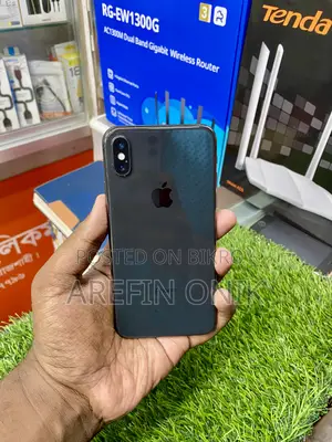 অ্যাপল আইফোন এক্স ২৫৬ জিবি ব্ল্যাক