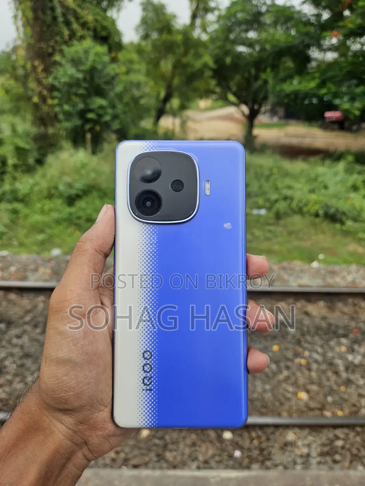 আইকিউও ২৫৬ জিবি ব্লু