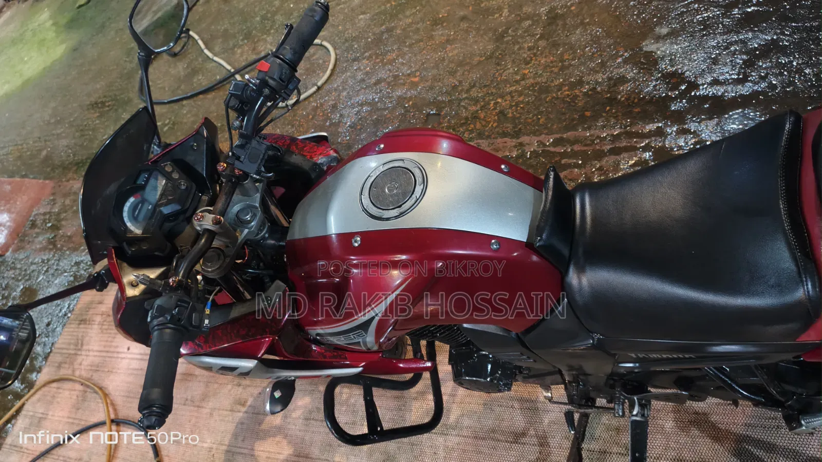 Yamaha Fazer V1 2011 Red