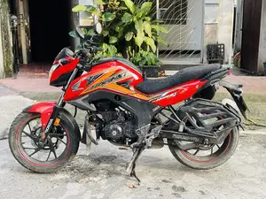 হোন্ডা হর্নেট ২০১৮ রেড