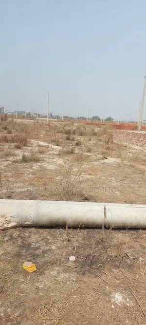 5 Katha Land Sale P-Block South Face @ Bashundhara R/A